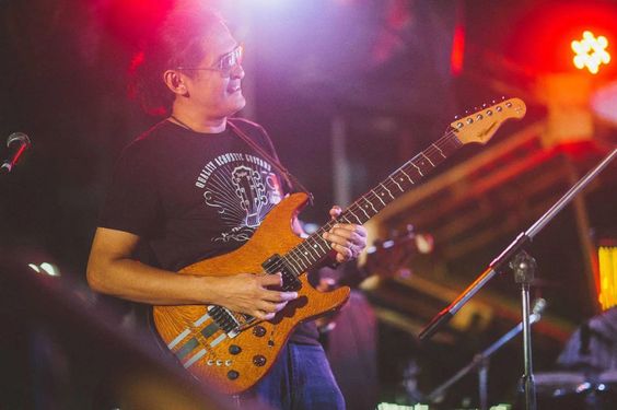 ดนตรีและท่วงทำนองแห่งชีวิต ปราชญ์ อรุณรังษี